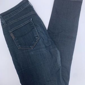 Paige skyline30”wx30”inseam x8”risex7”leg opening